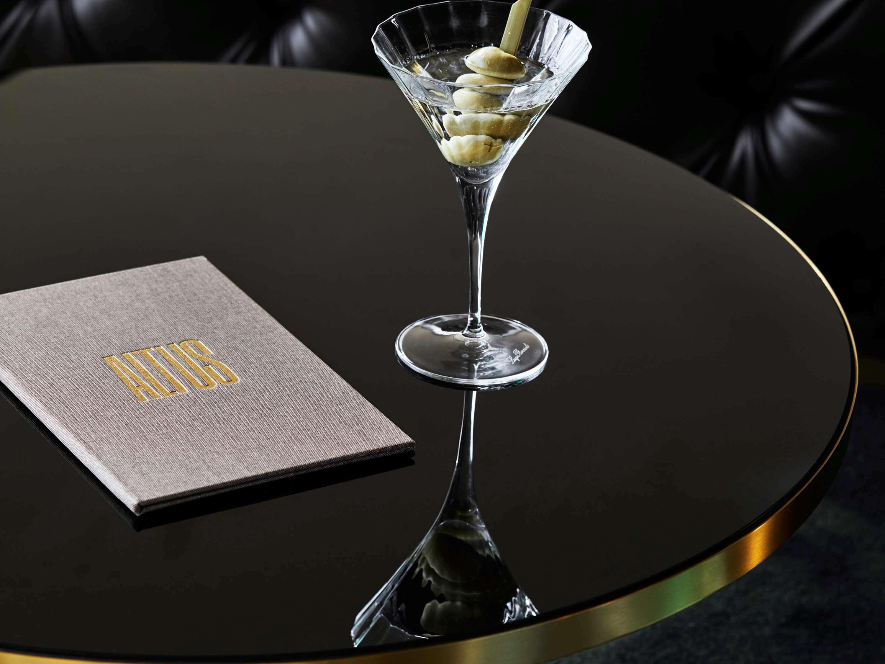 Hotel Chadstone Melbourne Mgallery Collection Экстерьер фото A dry martini