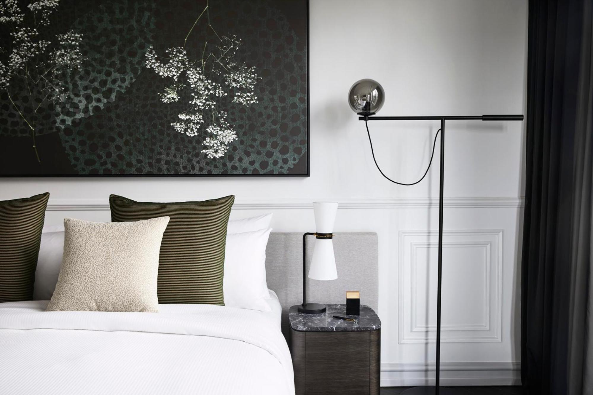 Hotel Chadstone Melbourne Mgallery Collection Экстерьер фото Floor lamp